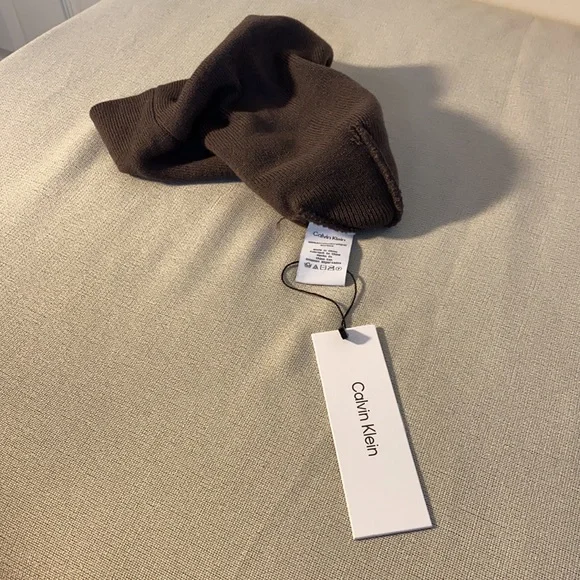 Benie CK - Picture 3 of 6